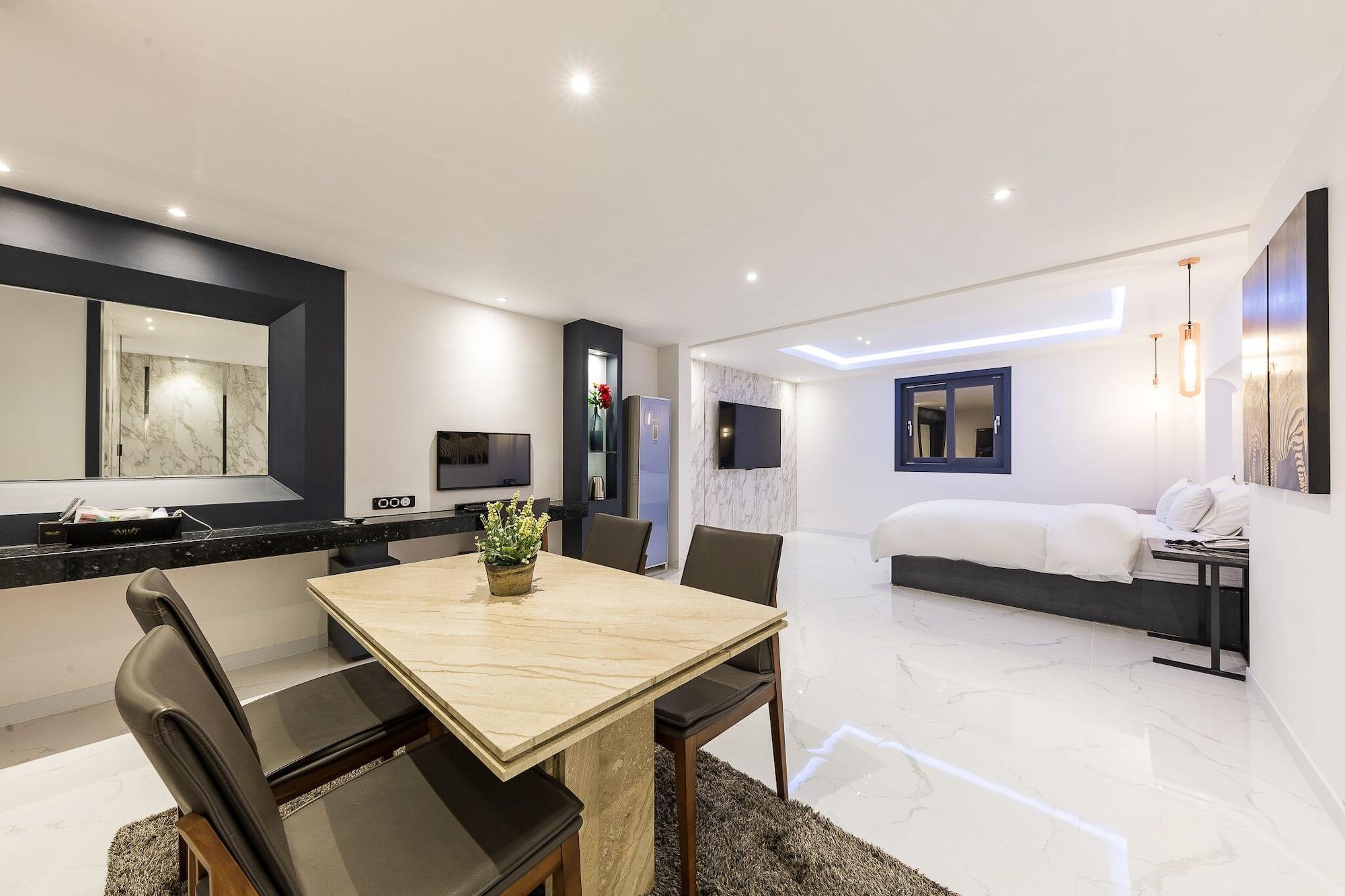 Seosan Aria Hotel Екстер'єр фото