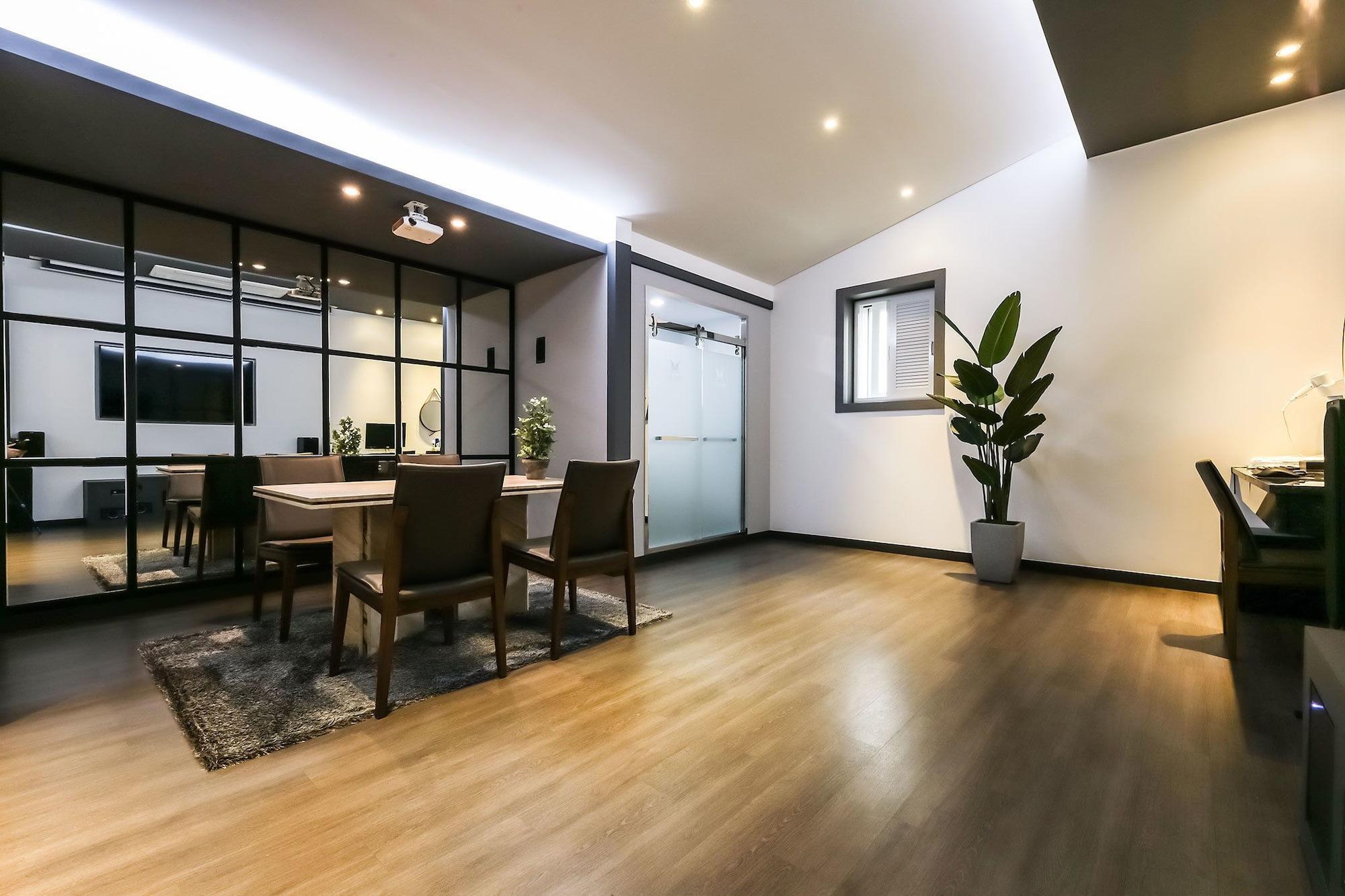 Seosan Aria Hotel Екстер'єр фото